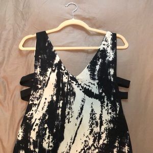 4Sienna Black/White Cocktail Dress